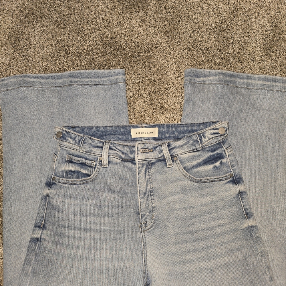 Wide Leg Light Blue Jeans
